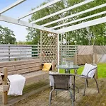 Large Family Home In Gothenburg With Garden