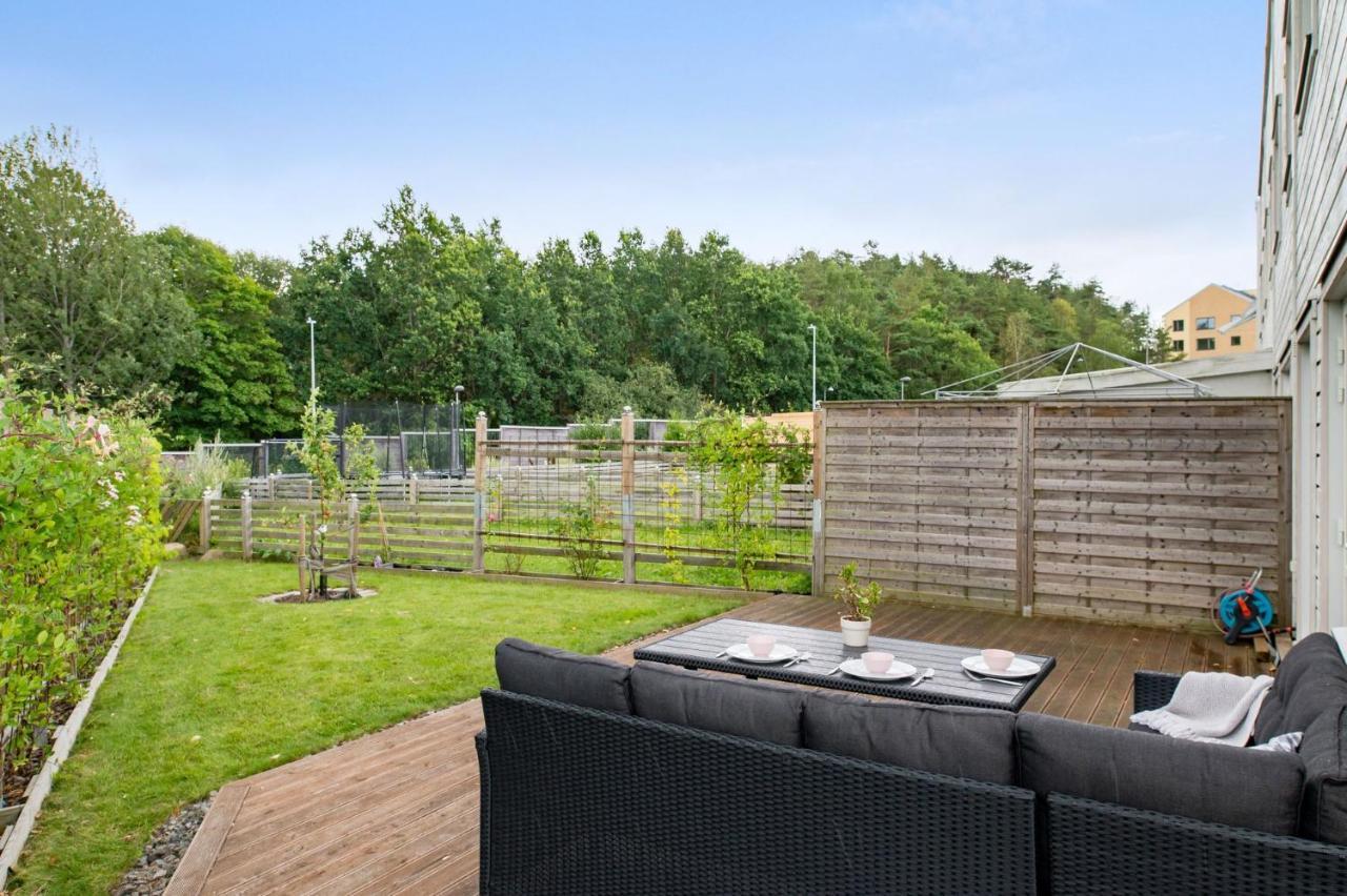 Large Family In With Garden * Gotemburgo