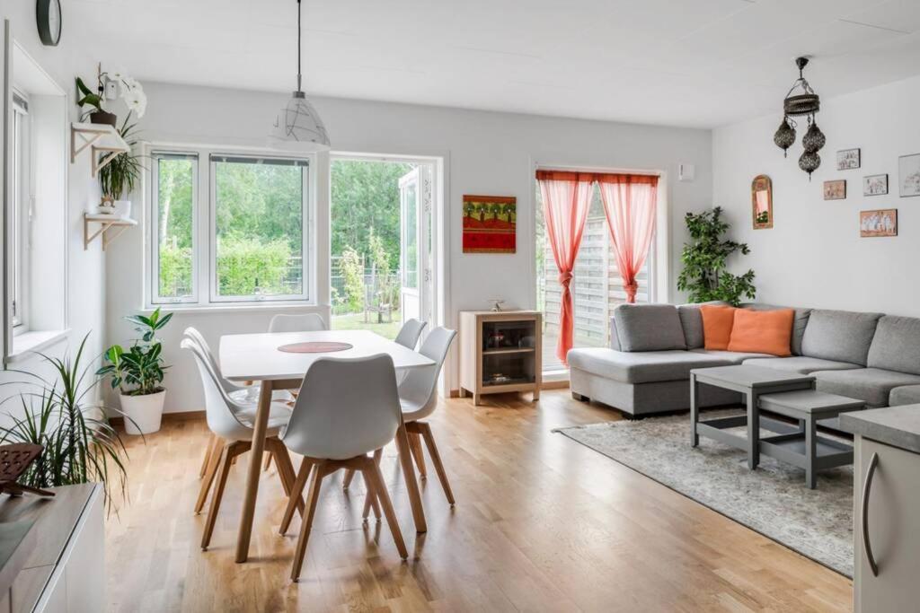 Feriehus Large Family In With Garden Göteborg
